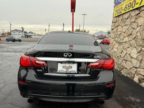 Used 2017 INFINITI Q70 3.7 w/ Technology Package image 4