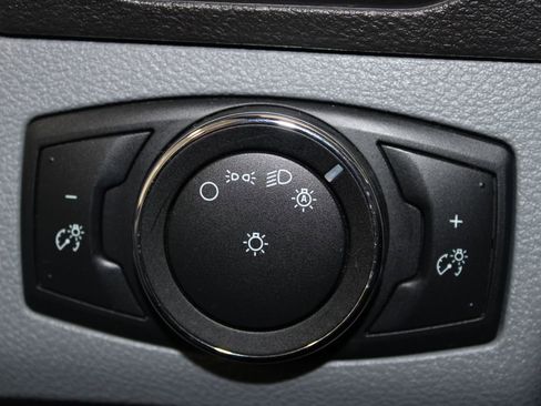 Used 2017 Ford Transit 350 XLT image 36