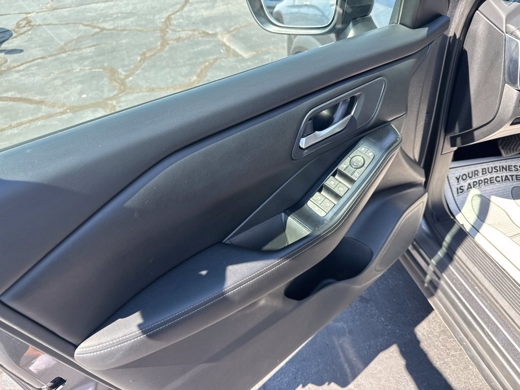 Used 2024 Nissan Rogue SV AWD/4WD image 20