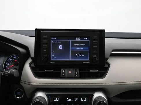 Used 2020 Toyota RAV4 XLE Premium FWD image 12