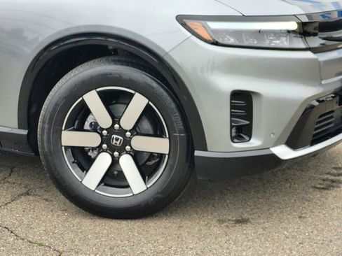 New 2026 Honda Prologue Touring image 3