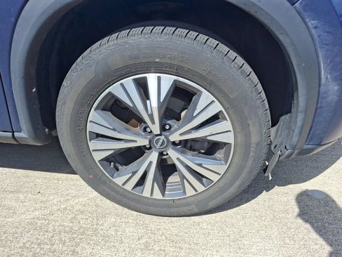 Used 2022 Nissan Rogue SV AWD/4WD image 4