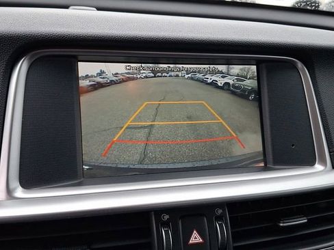 Used 2019 Kia Optima LX image 14