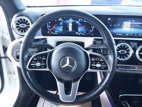 Used 2020 Mercedes-Benz CLA 250 image 20