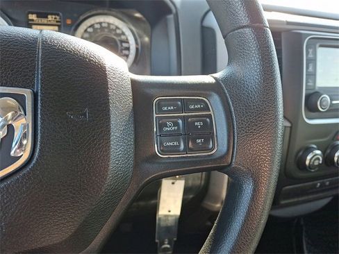 Used 2018 RAM 1500 Express image 19