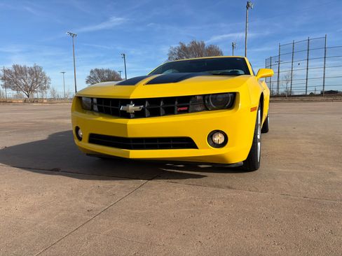 Used 2010 Chevrolet Camaro LT w/ RS Package image 4