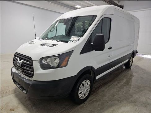 Used 2018 Ford Transit 250 Medium Roof image 3