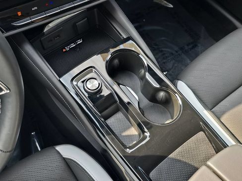 Certified 2025 Buick Envision Sport Touring AWD/4WD image 19