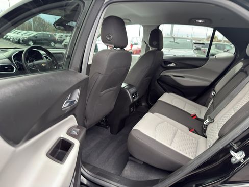 Used 2020 Chevrolet Equinox LT image 29
