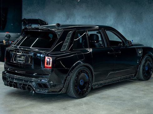 Used 2026 Rolls-Royce Cullinan AWD/4WD image 36