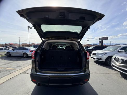 Used 2024 Subaru Ascent Limited w/ Technology Package AWD/4WD image 27