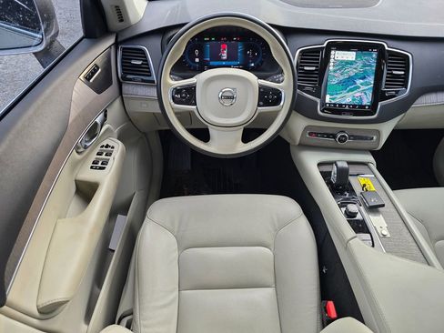 Used 2024 Volvo XC90 B6 Plus w/ Protection Package Premier image 19