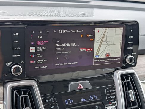 Certified 2023 Kia Sorento S w/ Panoramic Sunroof Package AWD/4WD image 22