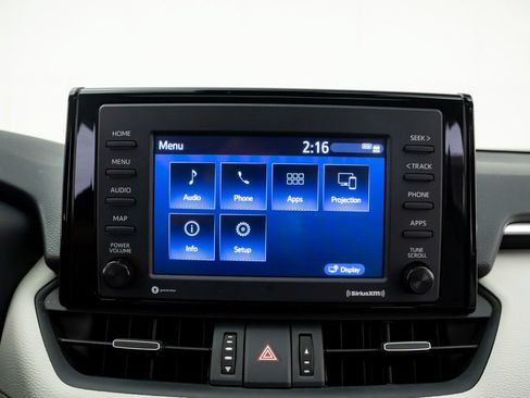 Used 2022 Toyota RAV4 XLE Premium AWD/4WD image 22