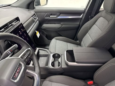 New 2026 GMC Terrain Elevation w/ Black Edition image 24