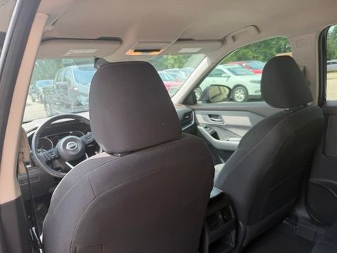 Used 2023 Nissan Rogue FWD image 8