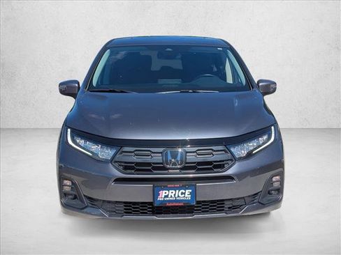 Used 2025 Honda Odyssey EX-L image 2