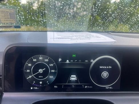 Used 2024 Kia Seltos S AWD/4WD image 17