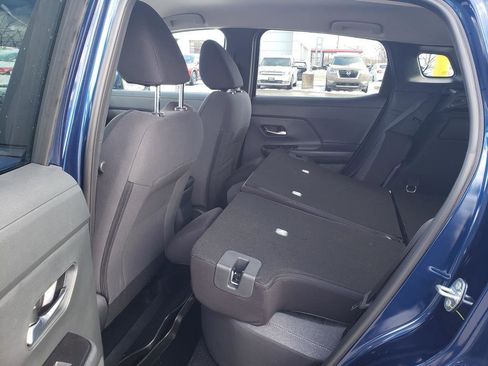 Certified 2025 Nissan Kicks SV image 16