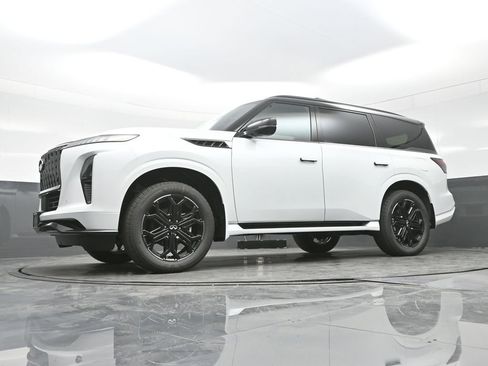 New 2026 INFINITI QX80 4WD w/ Sport Exterior Package image 22