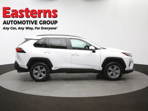 Used 2022 Toyota RAV4 XLE AWD/4WD image 44