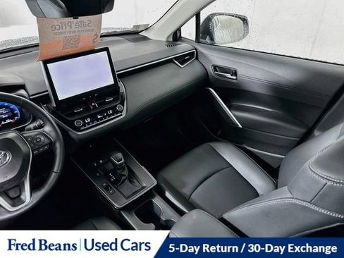 Used 2026 Toyota Corolla Cross XLE AWD/4WD image 29