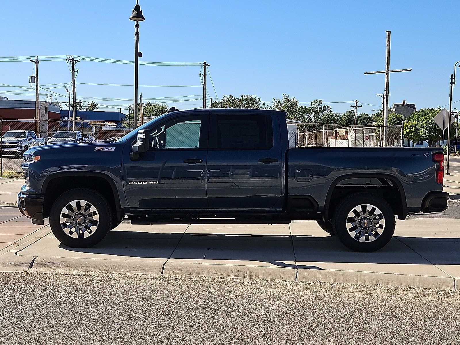 New 2026 Chevrolet Silverado 2500 Custom w/ Z71 Off-Road Package AWD/4WD image 2