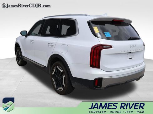 Used 2025 Kia Telluride S AWD/4WD image 23