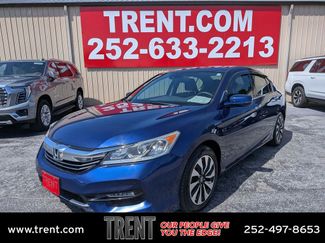 Used 2017 Honda Accord Hybrid Sedan video 1