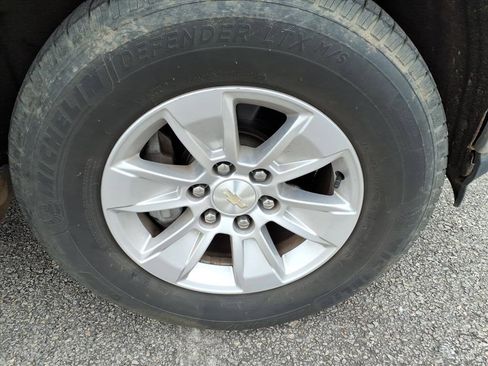 Used 2019 Chevrolet Silverado 1500 LT w/ All-Star Edition image 9