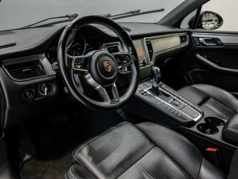 Used 2017 Porsche Macan GTS w/ Premium Package Plus AWD/4WD image 5
