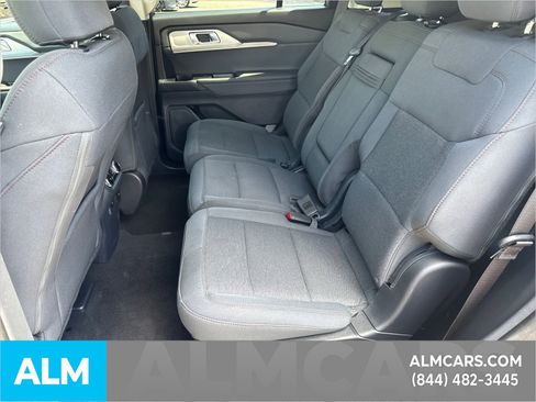 Used 2025 Ford Explorer Active image 25