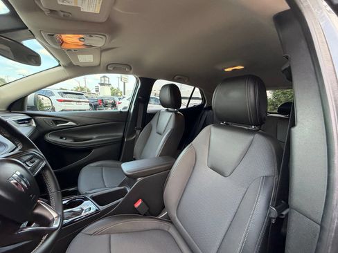 Used 2024 Buick Encore GX Preferred FWD image 11