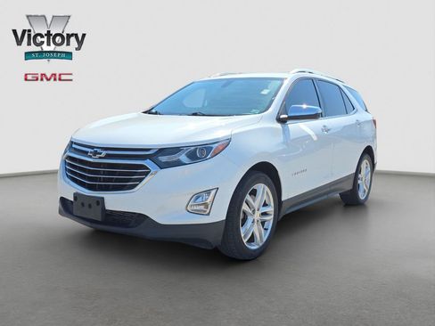 Used 2018 Chevrolet Equinox Premier FWD image 3