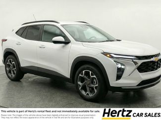 Used 2025 Chevrolet Trax LT video 1