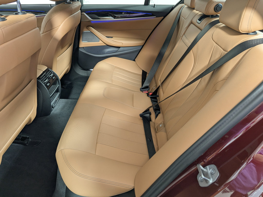 Certified 2023 BMW 530i xDrive w/ Premium Package AWD/4WD image 47