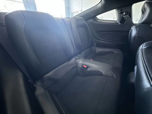 Used 2016 Ford Mustang Shelby GT350 w/ Technology Package image 20