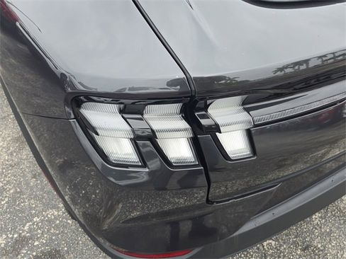 Used 2021 Ford Mustang Mach-E Select w/ Comfort/Technology Package image 5