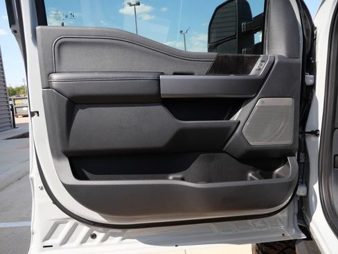 New 2026 Ford F250 Lariat w/ Black Appearance Package AWD/4WD image 19