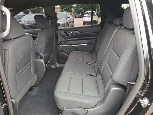 Certified 2024 Chevrolet Traverse LS FWD image 12