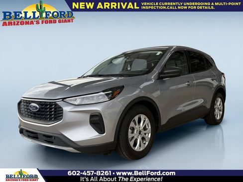 Used 2023 Ford Escape Active w/ Tech Pack #1 FWD image 1