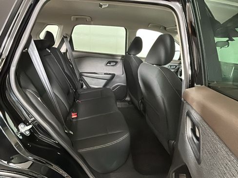 Used 2023 Nissan Rogue S AWD/4WD image 30