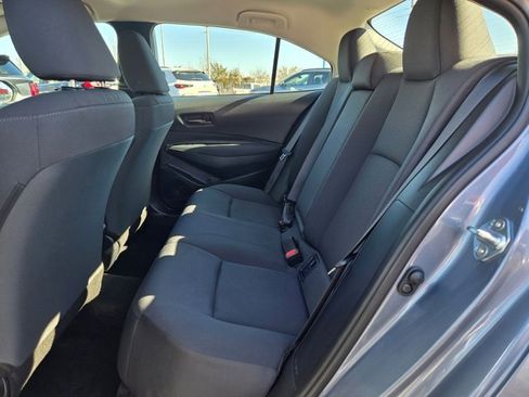 Used 2025 Toyota Corolla LE image 46