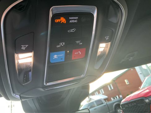 Used 2026 Dodge Charger Scat Pack AWD/4WD image 13