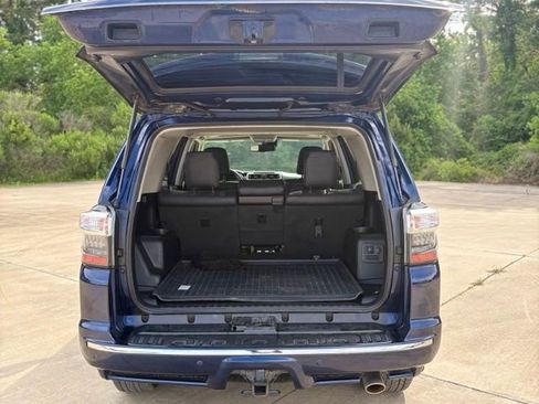 Used 2021 Toyota 4Runner Limited AWD/4WD image 6