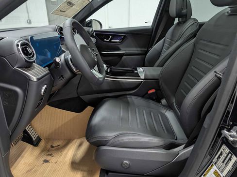 Used 2026 Mercedes-Benz GLC 300 4MATIC image 4