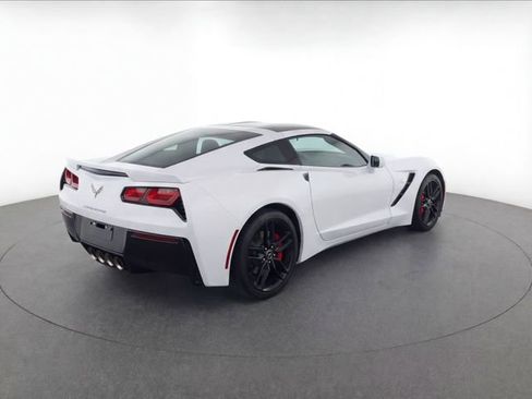 Used 2015 Chevrolet Corvette Stingray Coupe w/ 2LT Preferred Equipment Group RWD image 5