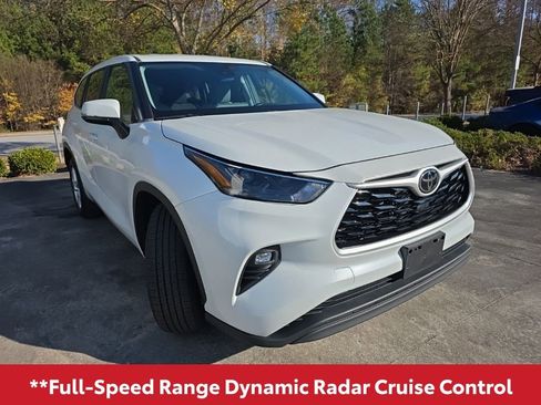 Used 2023 Toyota Highlander LE image 10