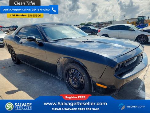 Used 2013 Dodge Challenger SXT w/ Super Sport Group RWD image 5