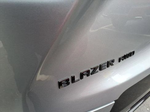 Certified 2023 Chevrolet Blazer RS w/ Driver Confidence II Package image 11